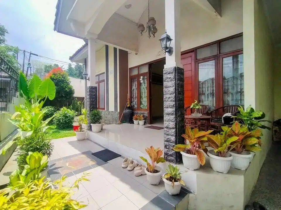 Rumah Siap Huni Garasi Luas di Jogja Dekat Kampus UII