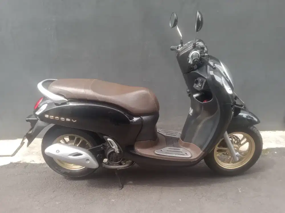 JUAL CEPAT HONDA Scoopy prestige Thn 2021, SUPER MULUSSS.. FULL ORI..