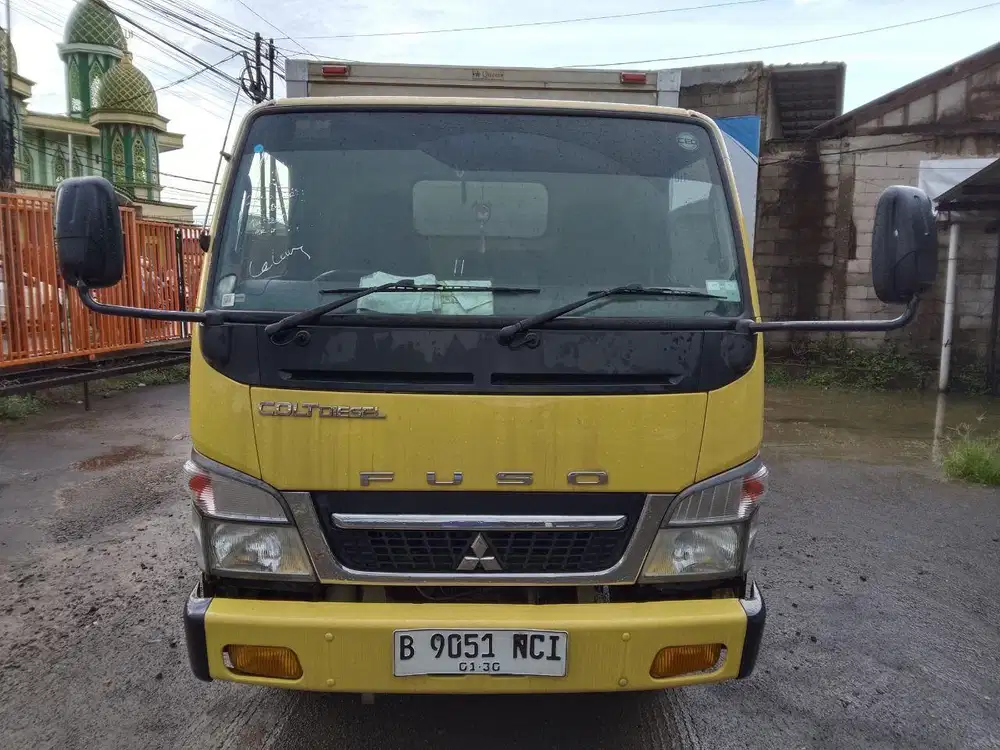 Mitsubishi Colt Diesel FE71 Matic Tahun 2019 Kondisi Mulus Terawat