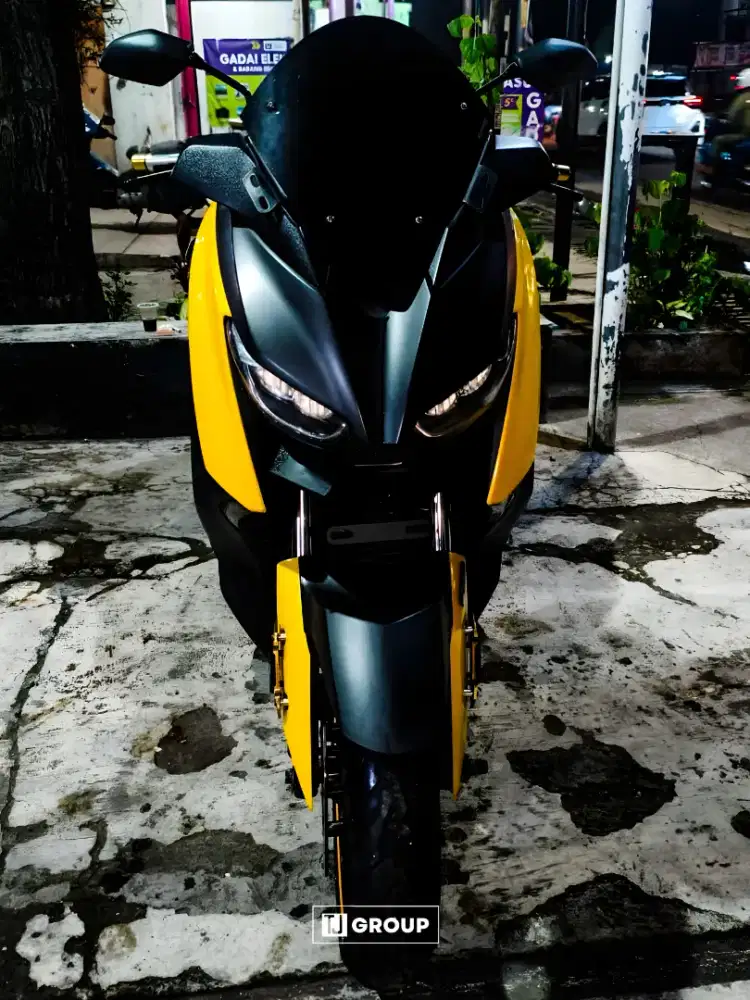 FOR SALE!! XMAX 2017 Low KM