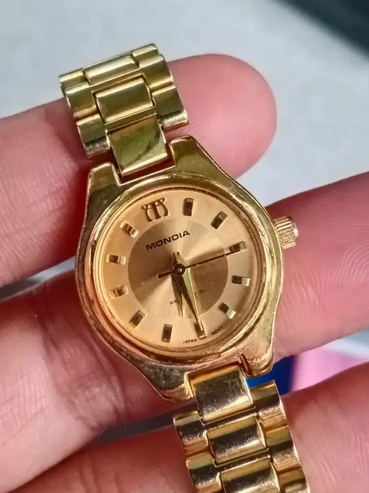 Jam wanita original Mondia japan