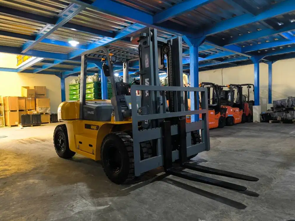 [BRAND NEW] Forklift Diesel VMAX 3 Ton 3 Meter