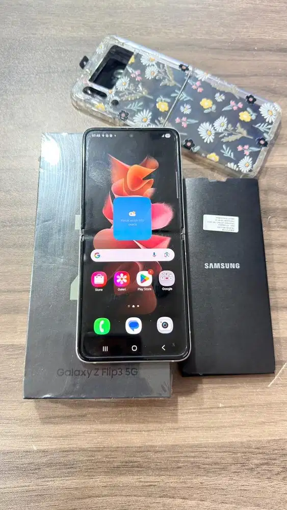 Samsung Z Flip 3 Cream 5G 8/256GB Resmi Lengkap