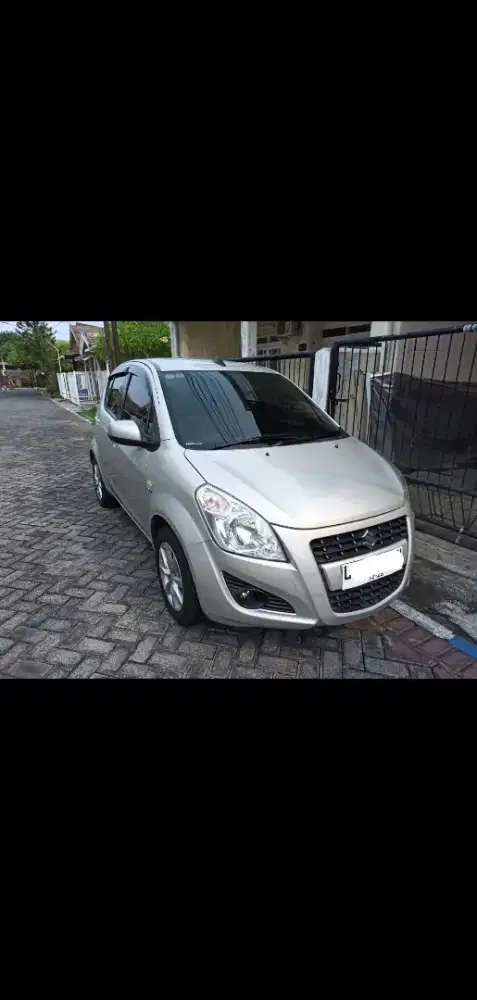 Suzuki Splash silver 2014