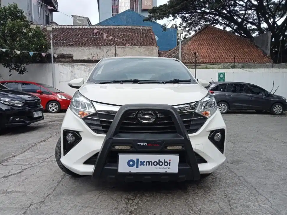 DP MURAH Daihatsu Sigra 1.2 R Bensin-AT 2021 Putih CWIAB