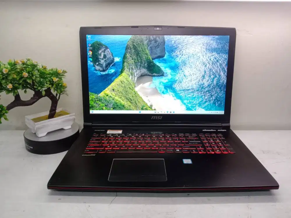 JUAL LAPTOP GAMING MSI Core i7-7700HQ/16gb/256gb+500GB/17,5inci/GTX