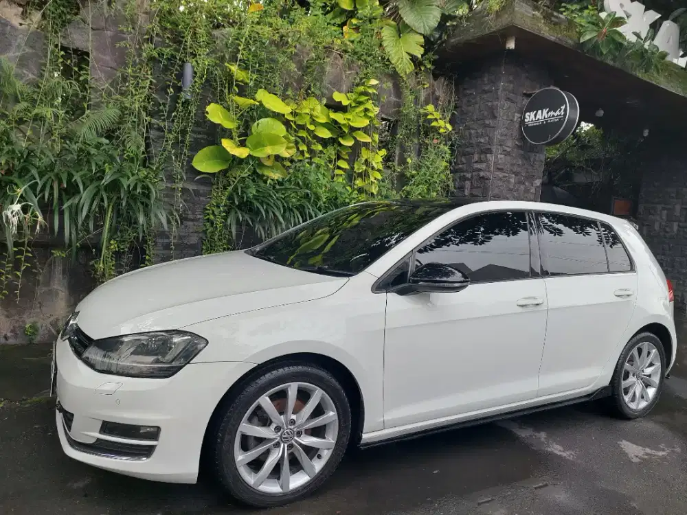 Vw scirocco 2012 nyaris baru km low 100% orisinil cat