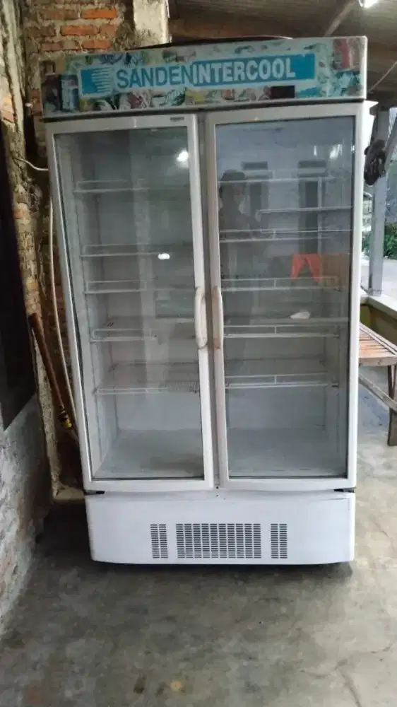 Showcase 2 pintu SANDEN