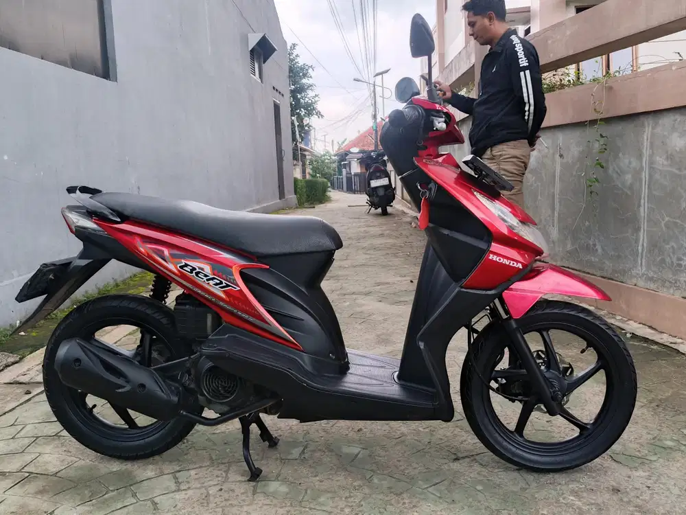 Honda beat karbu 2012 stater tokcer halus mulus terawat