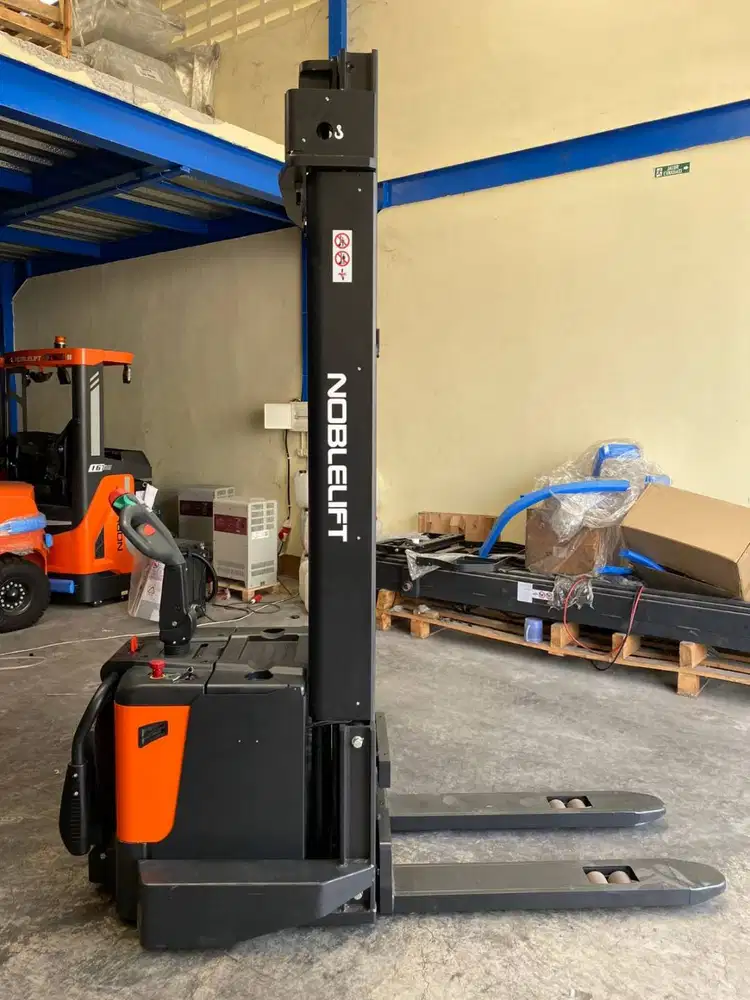 [BRAND NEW] PS15 Pallet Stacker Electric NOBLE LIFT 1,5 Ton 6 Meter