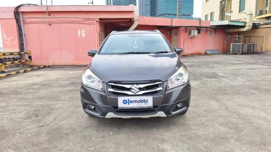 Suzuki SX4 1.5 S-Cross Bensin-MT 2017