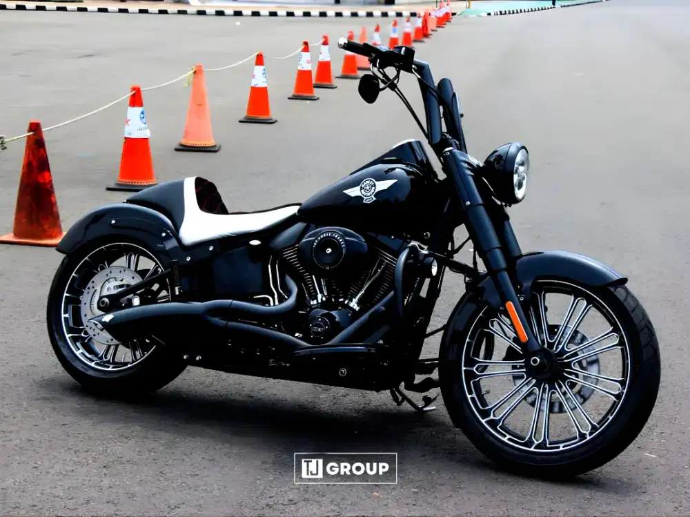 FOR SALE!! Harley Davidson Fatboy Special 2014