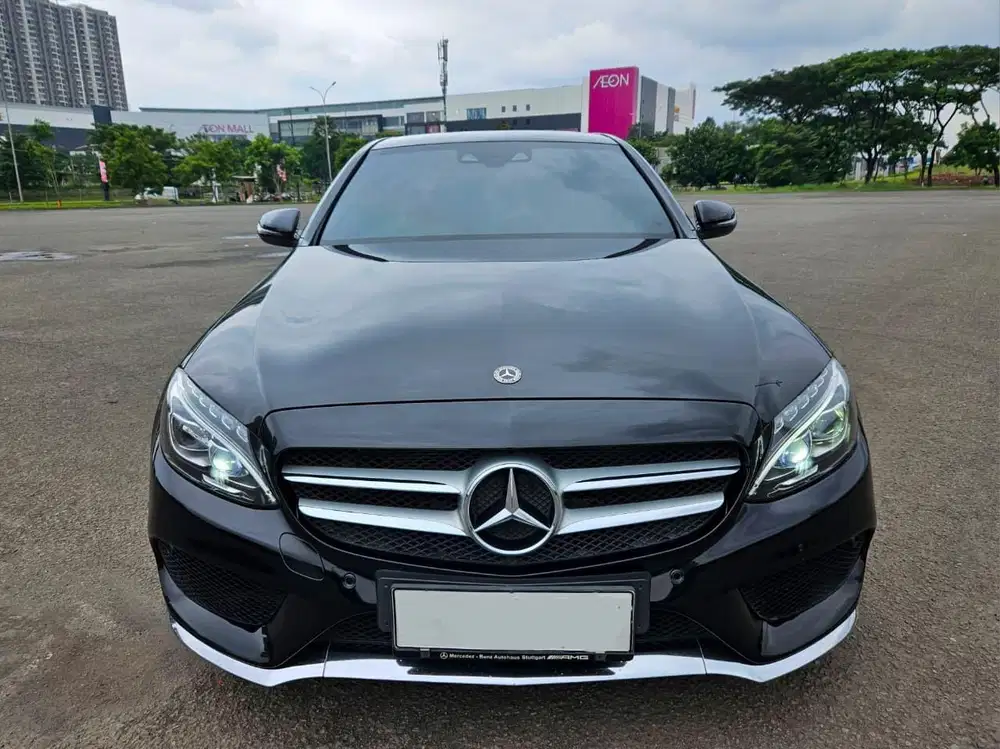 Mercedes Benz C300 W205 AMG 2018 / 2019