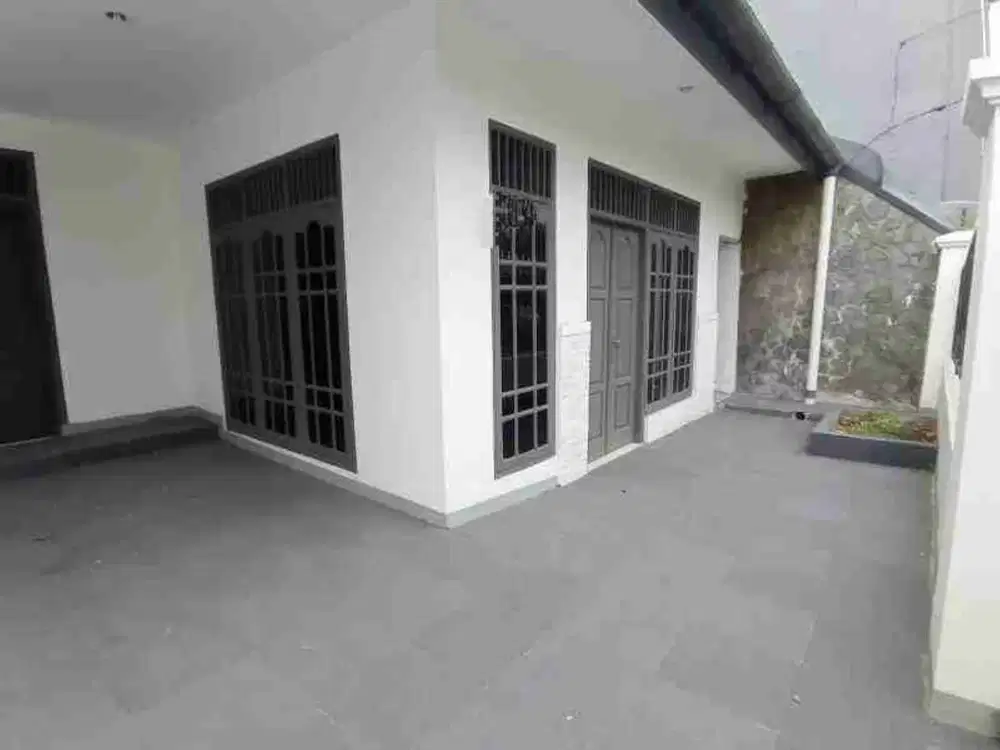 Disewakan Rumah Bagus Rawamangun Jakarta Timur