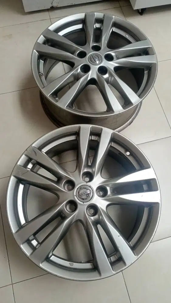 VELG NISSAN EL GRAND R18 ORI