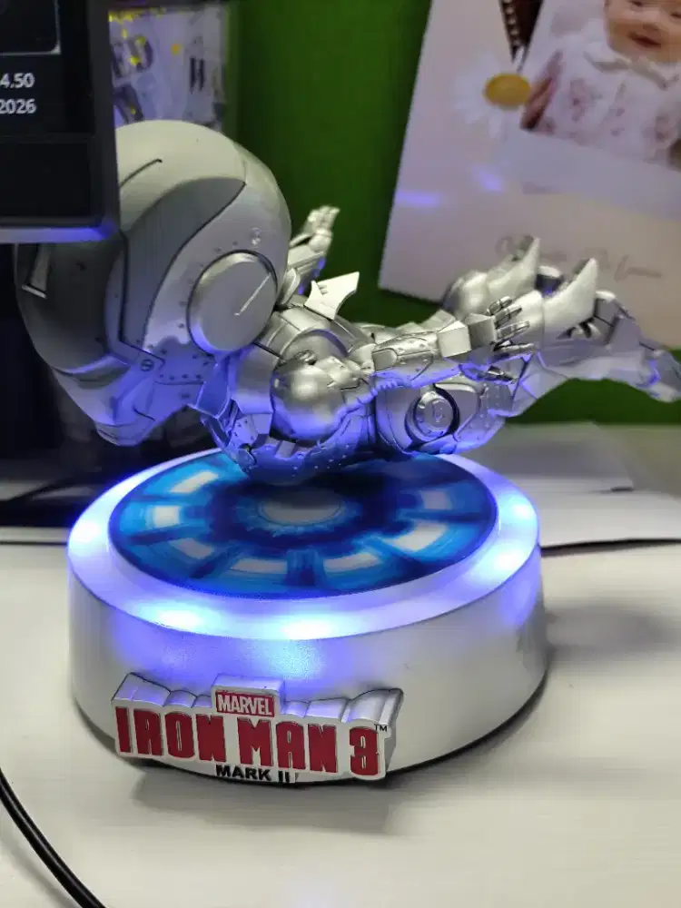 Beast Kingdom Egg Attack EA-008 Iron Man 3 Mark II Magnetic Floating