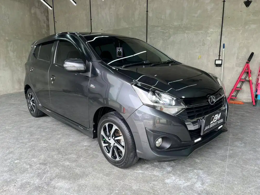 DAIHATSU AYLA 1.2 R MT 2019