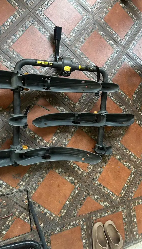 Bike Carrier muat 3 sepeda