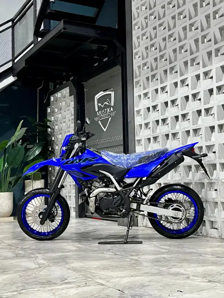 Odo 8rb‼️Yamaha WR 155R 2024 Biru. DANNY Mustika Motor Sulfat