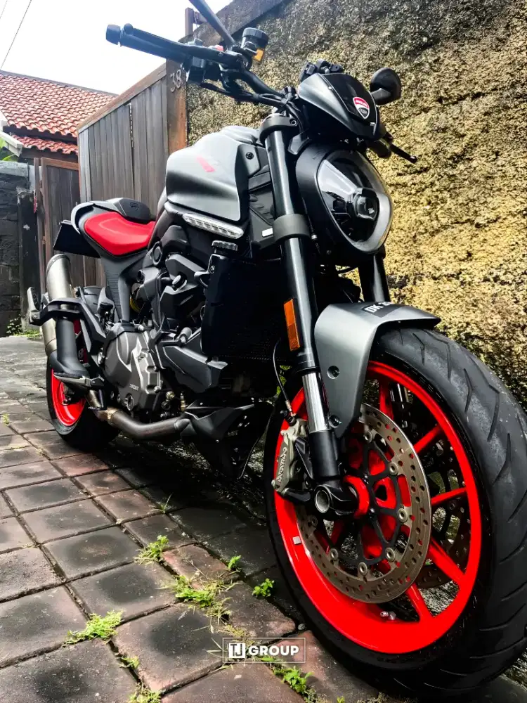 FOR SALE!! DUCATI MONSTER + 937 FULLPAPERS