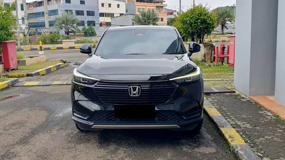 Honda HRV HR-V HR V E 1.5 CVT Sensing AT Hitam 2023 Like New Low KM