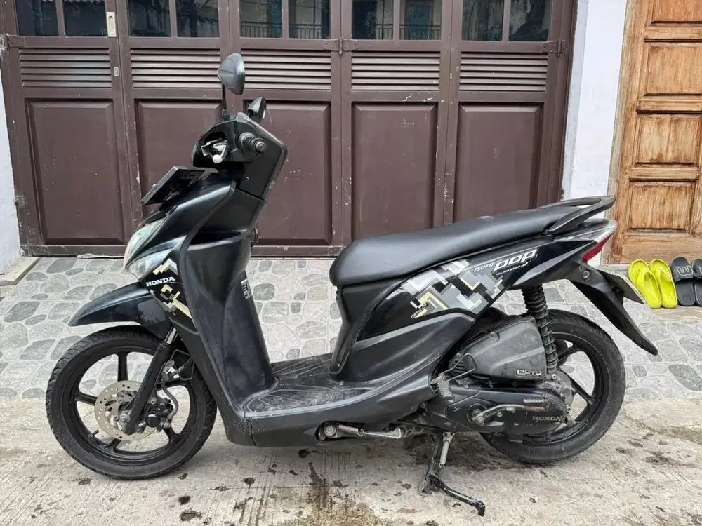 Honda Beat Pop thun 2016 pajak panjang mesin halus jozz siap gas gan.