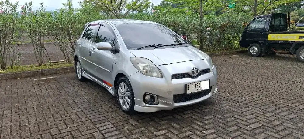 Toyota Yaris S Matic 2012