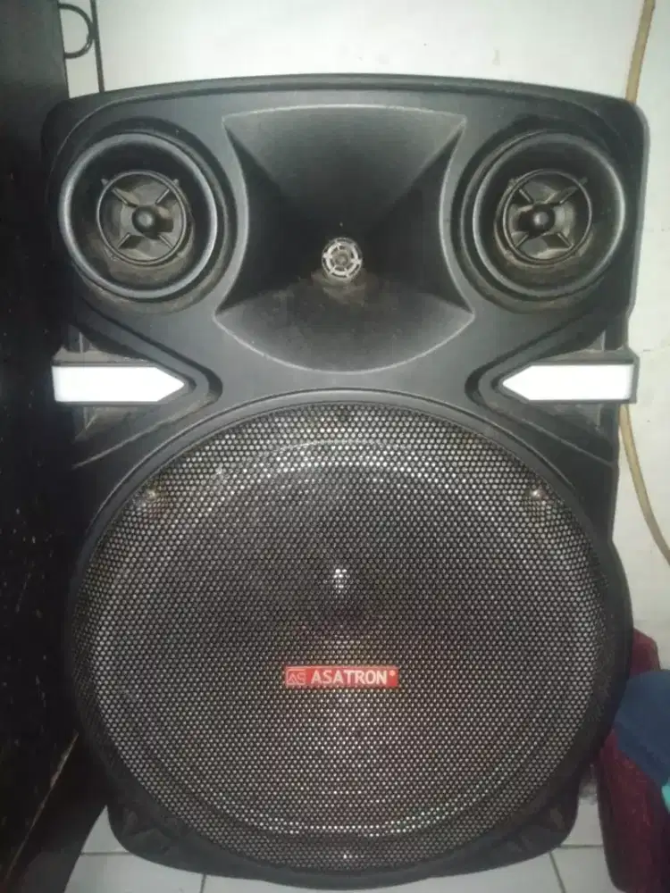 Speaker bluetooth