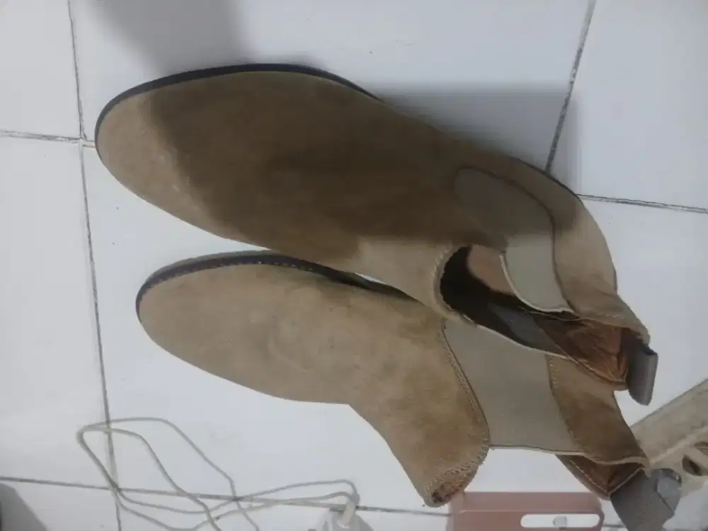 Sepatu boots zara size 45