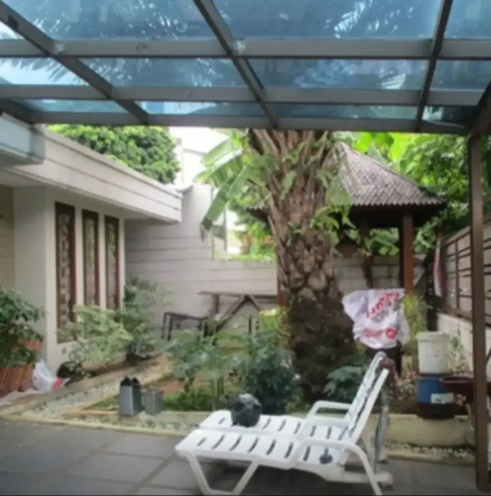 Dijual Rumah 2 Lantai Taman Aries