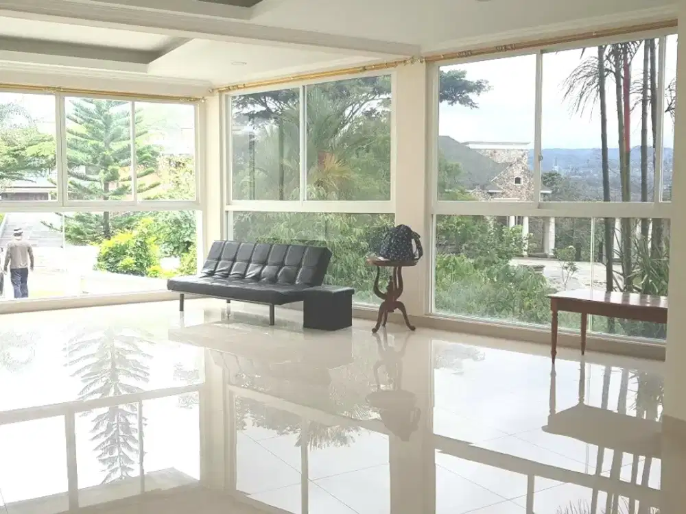 Rumah 2 Lantai view bagus di Bukit Golf, Sentul, Jawa Barat