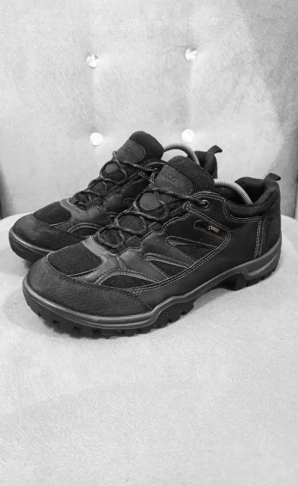 Sepatu ECCO waterproof size 43 original