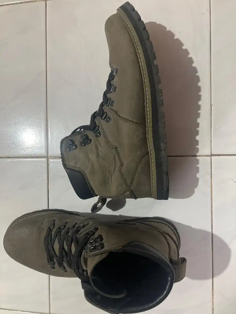 Sepatu eiger original kulit asli