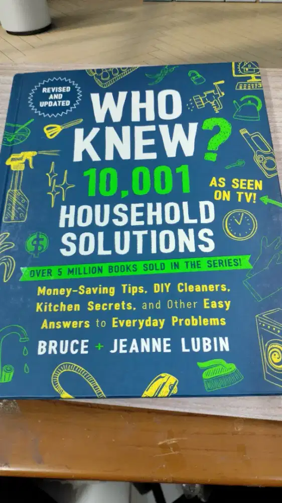 Buku Tips dan  Solusi Rumah  Tangga Sehari hari