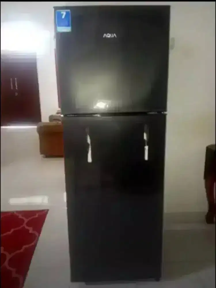NEGO Kulkas 2 pintu Jumbo Black irit AQUA 220 Liter 60W AQR-D270