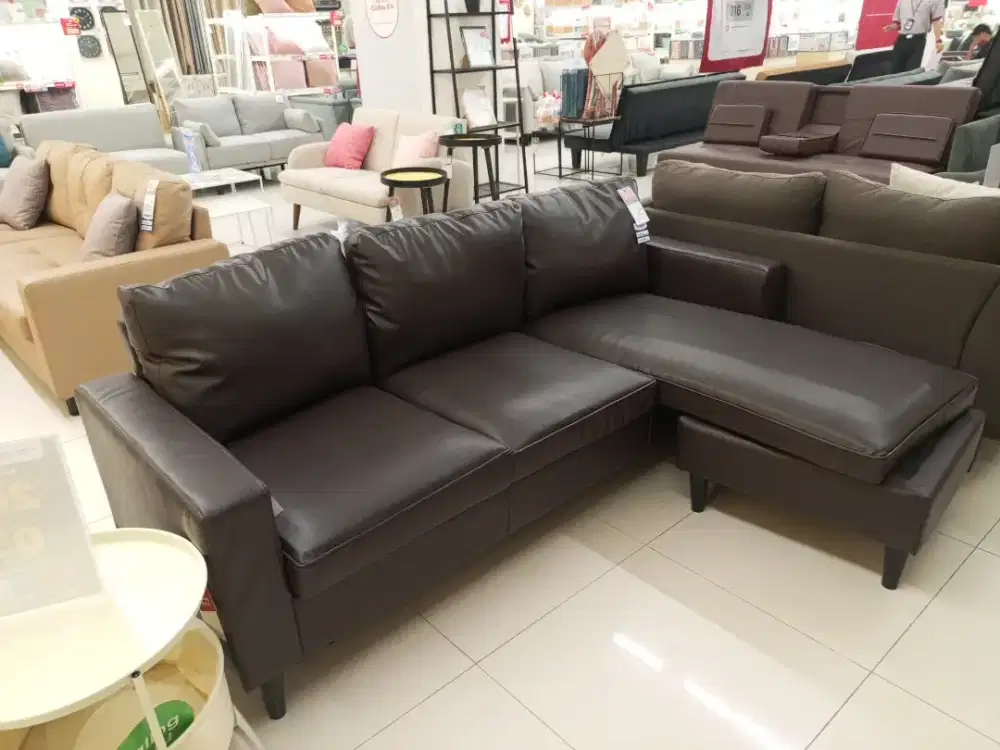 Sofa Tamu L Leander