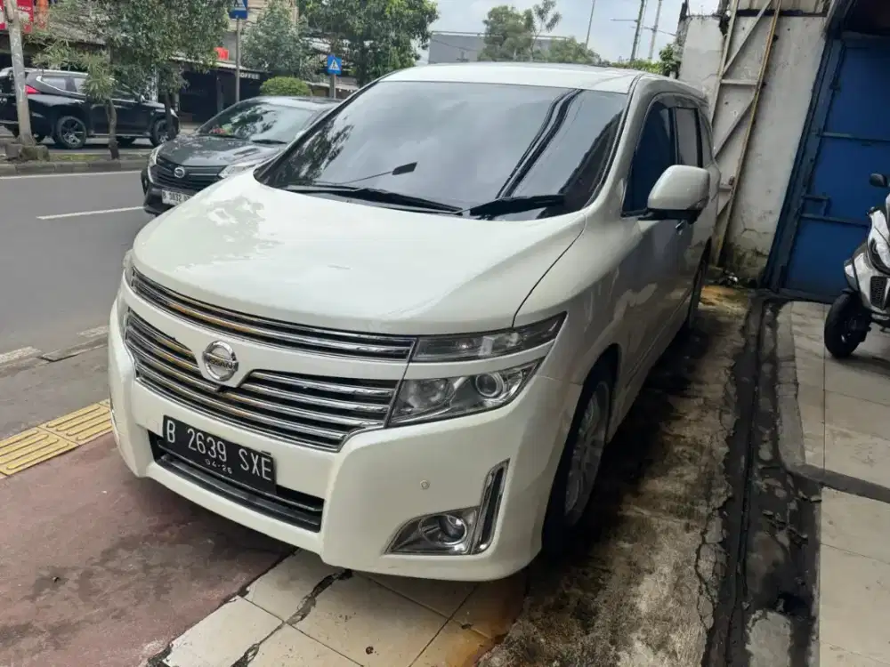 Nissan elgrand HWS 2.5 th 2012 AT