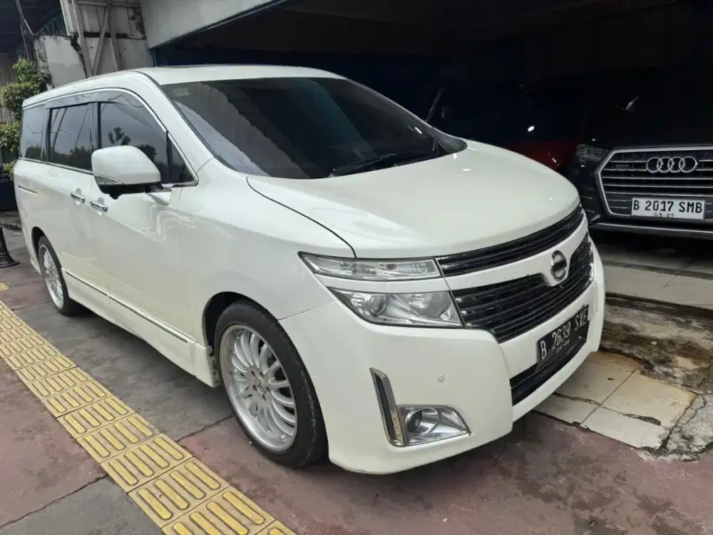 Nissan elgrand HWS 2.5 th 2012 AT