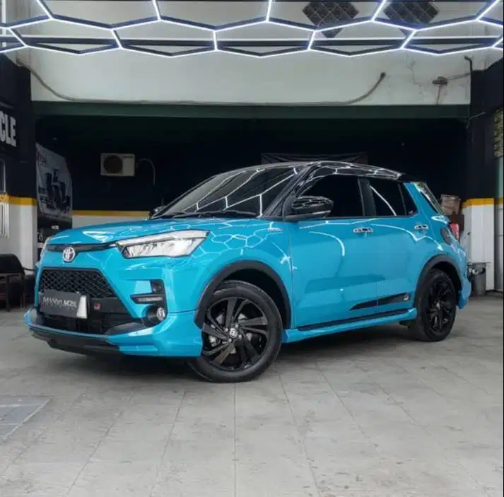 KM 21RB - TOYOTA RAIZE 1.0 GR SPORT A/T - 2022