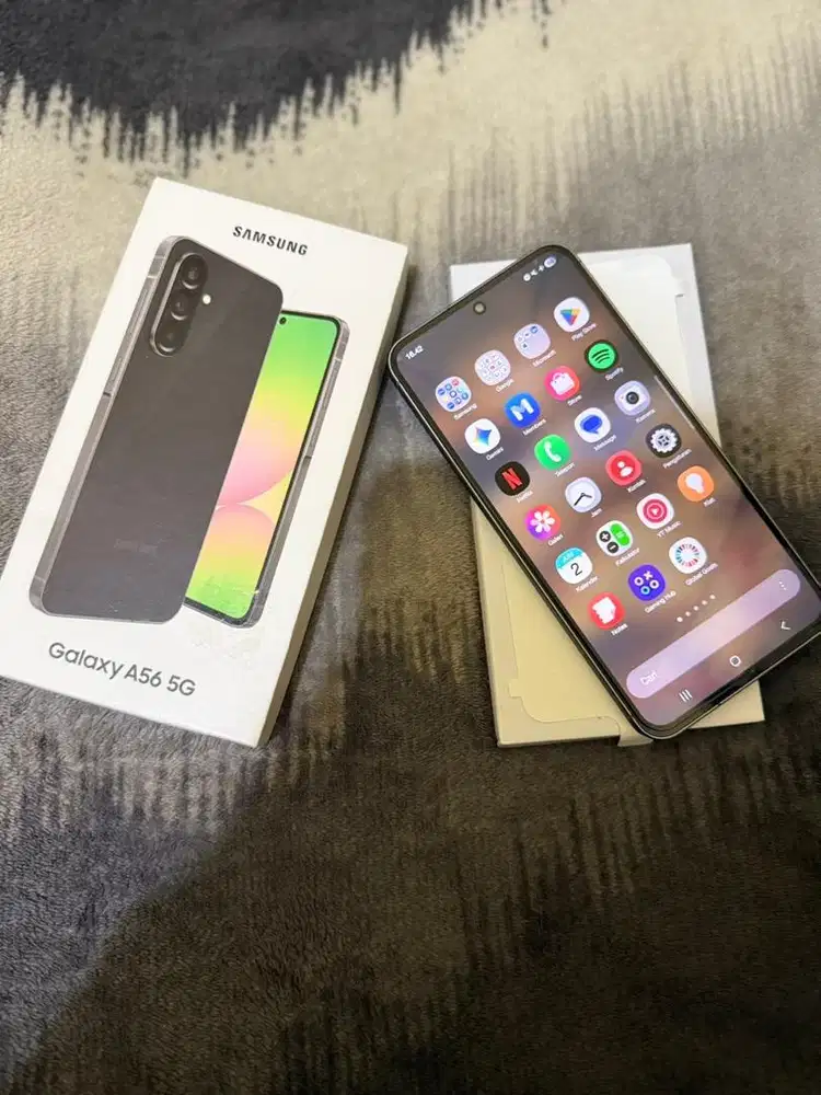 Samsung A56 12/256 gb