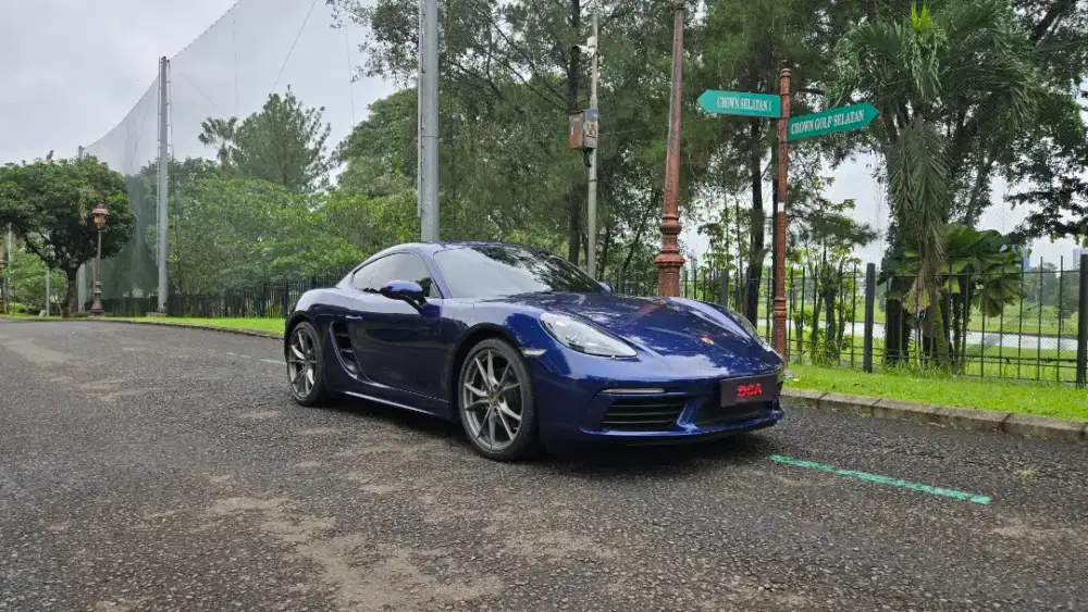 Porsche 718 Cayman