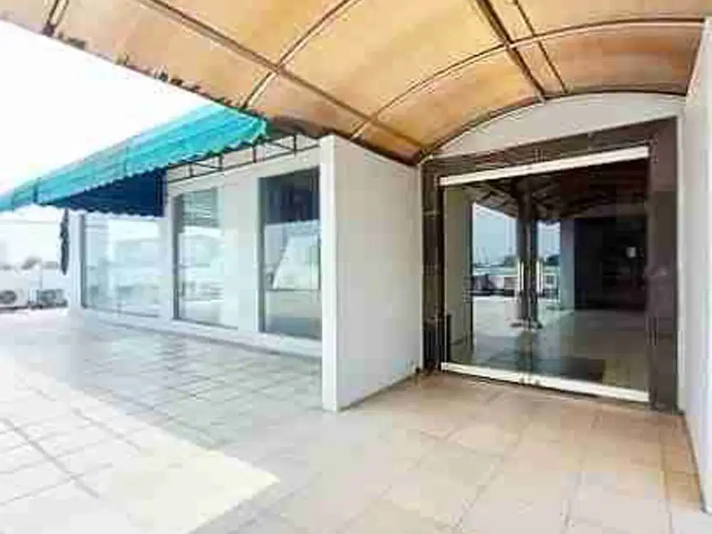 Sewa Office Space Modern di Jalur Utama Kemang Luas 235m²