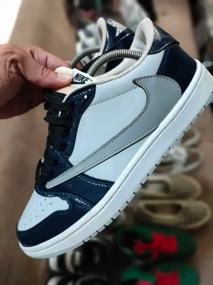 Air Jordan 1 Low collab Travis Scott, size 44