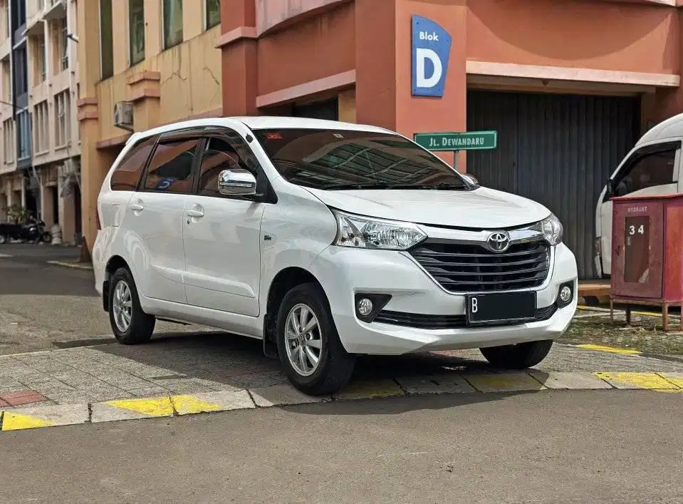Jual Cepat : Toyota Avanza 1.3 G AT 2017 Putih Km 80rb Record Dp 18jt