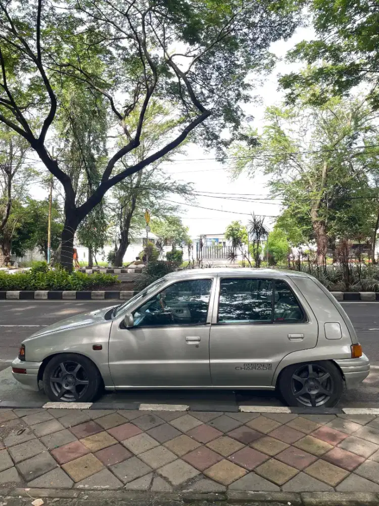 Daihatsu charade winner bukan starlet,civic nouva,civic estilo
