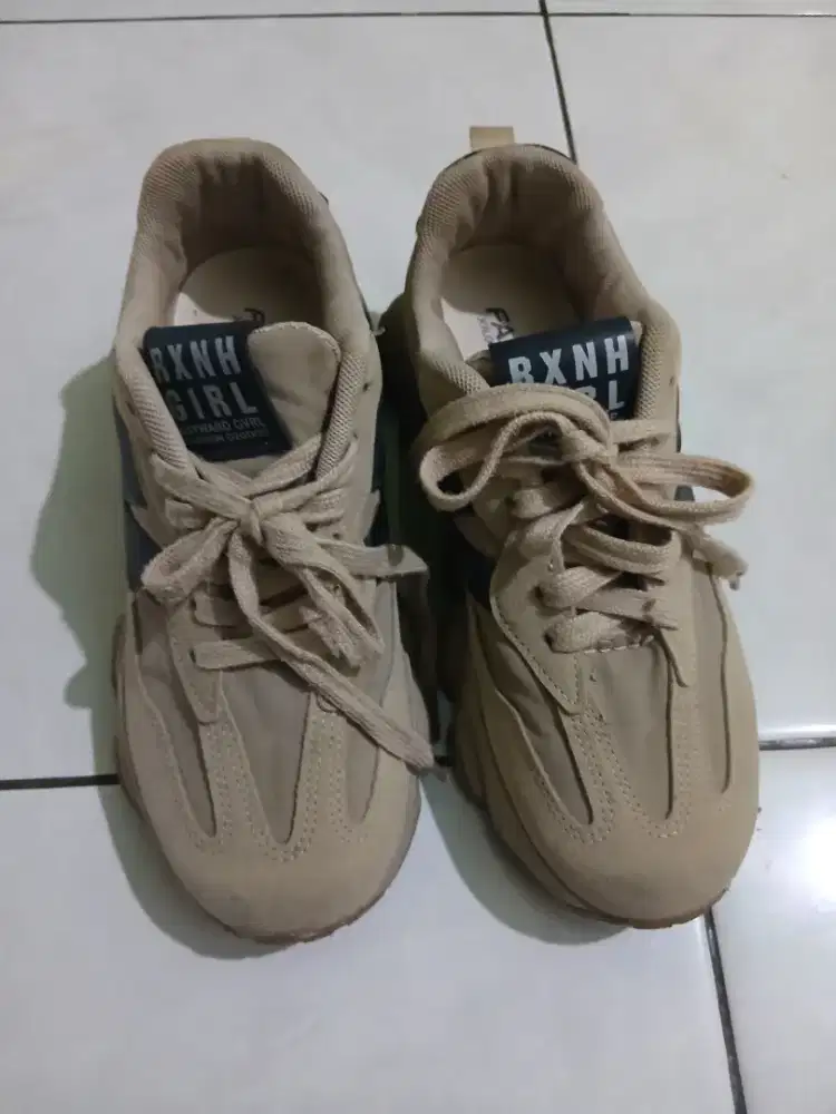 Dijuall Cepatt Sepatu Impor