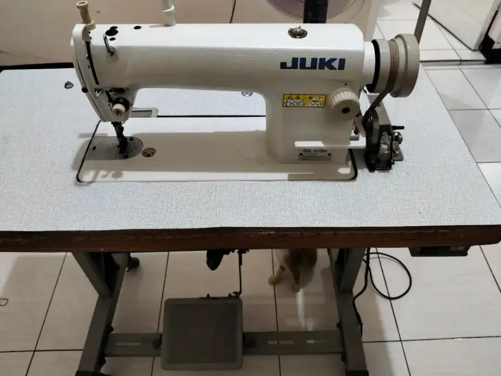 Mesin jahit Juki high speed DDL 8100e