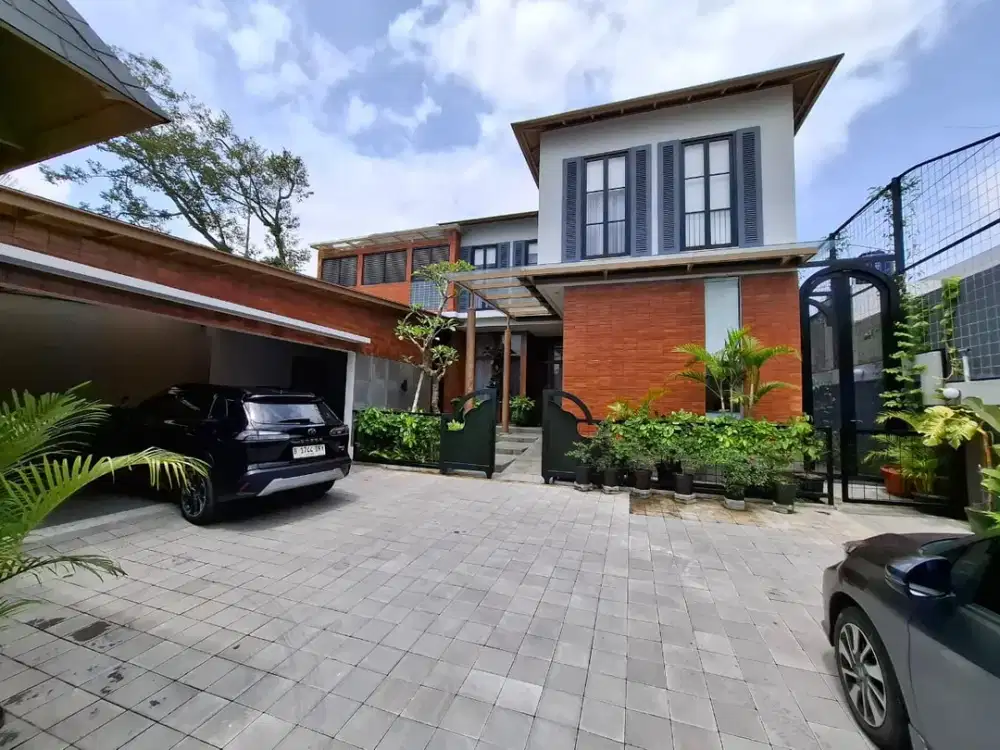 Villa Furnished Nyaman & Siap Huni di Jl. Harjobinangun