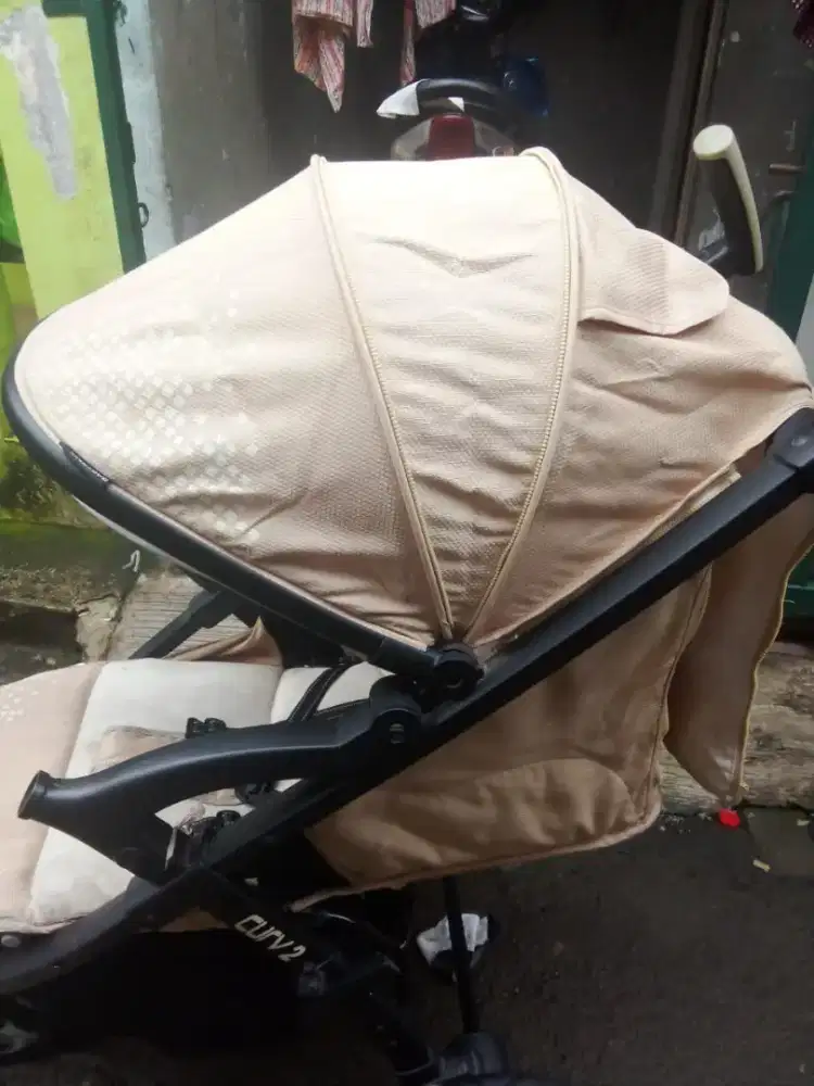 Stroller Curv 2 kondisi bagus sangat layak pakai, minus pemakaian