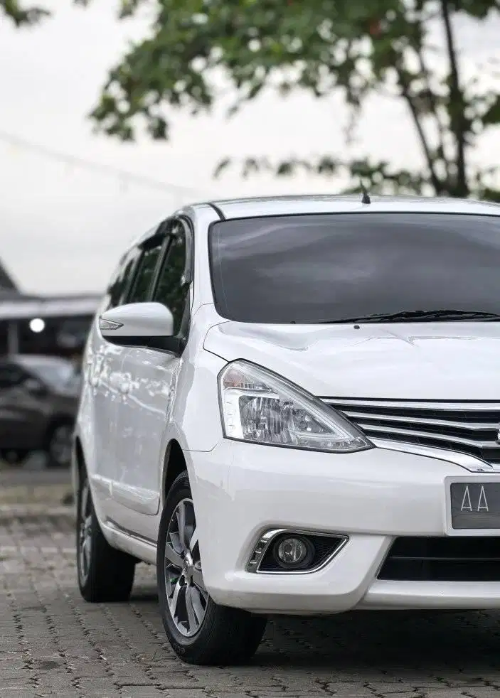 Nissan Grand Livina XV 2017 Automatic Plat AA Istimewa Facelift